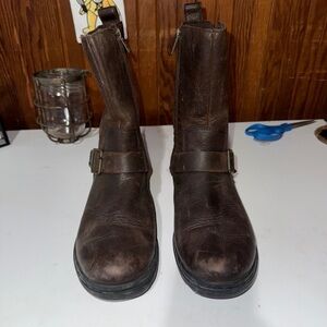 Ugg Brown Leather Boots